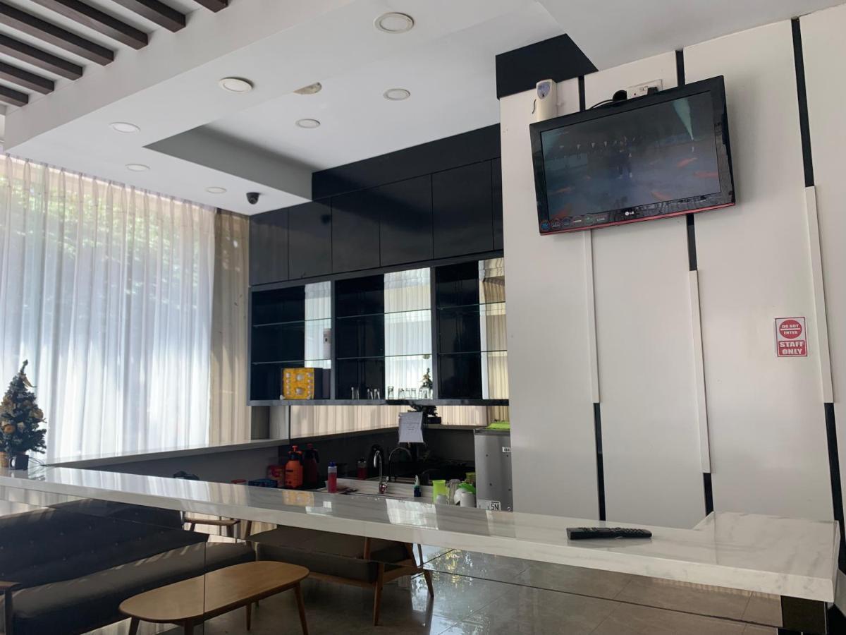 Oyo 676 Hotel Osaka Batam Εξωτερικό φωτογραφία