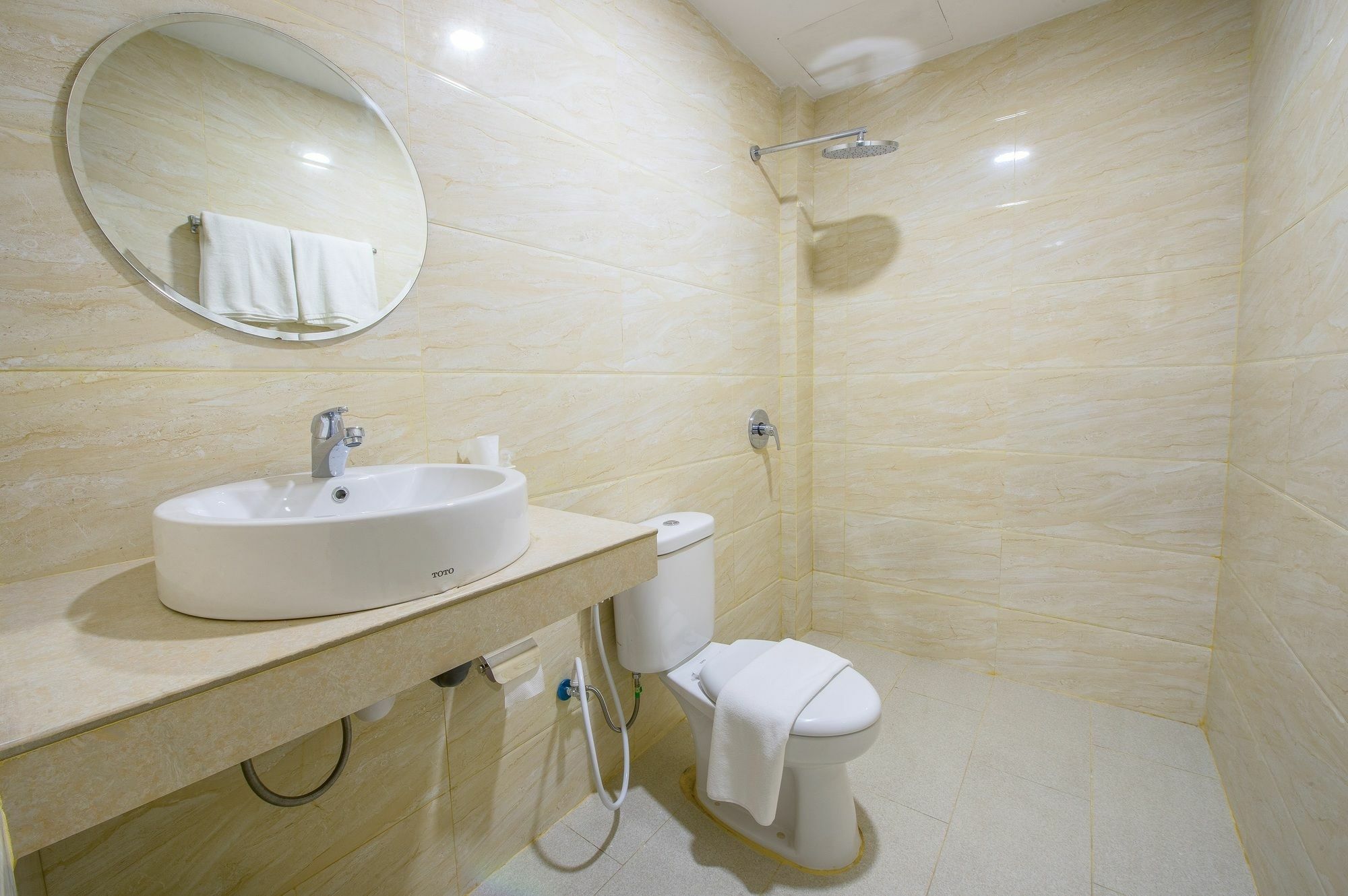 Oyo 676 Hotel Osaka Batam Εξωτερικό φωτογραφία